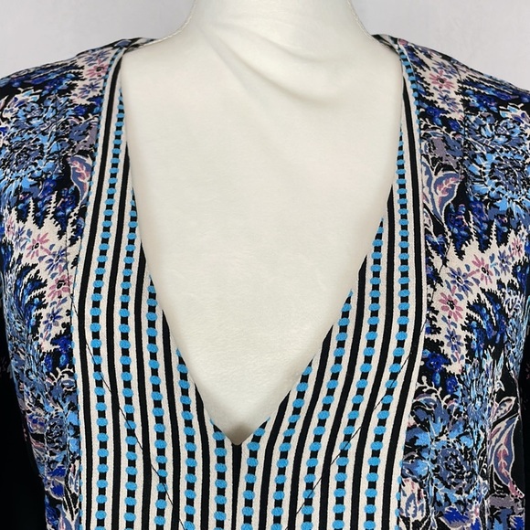 Free People Mix and Match Mixed Print Cropped Blouse. Size Small. - Picture 3 of 15